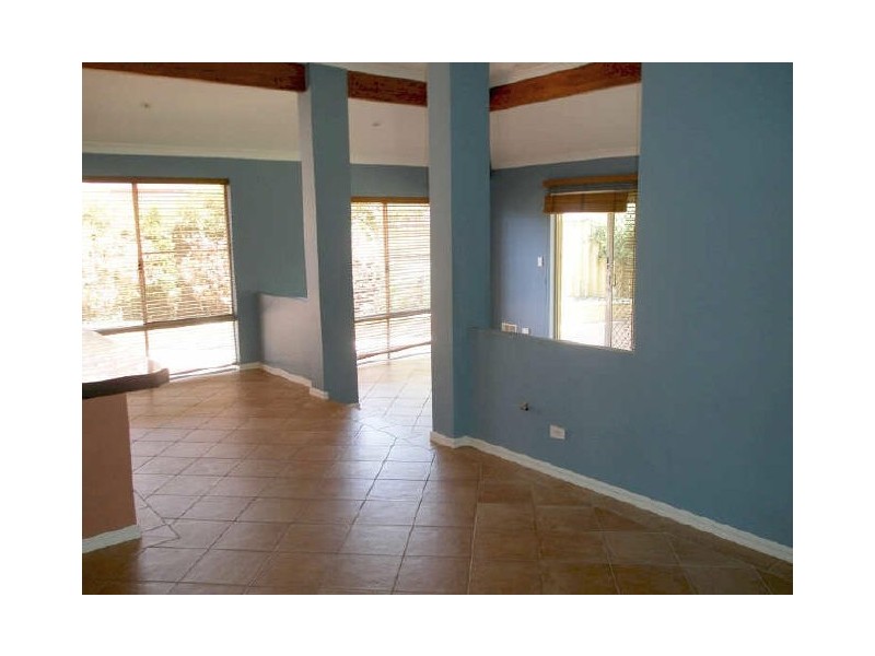 3 Taranto Walk, Secret Harbour WA 6173