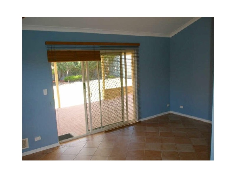 3 Taranto Walk, Secret Harbour WA 6173