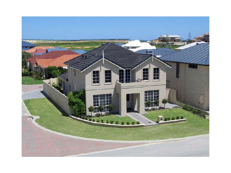 30 Stamford Crescent, Secret Harbour WA 6173