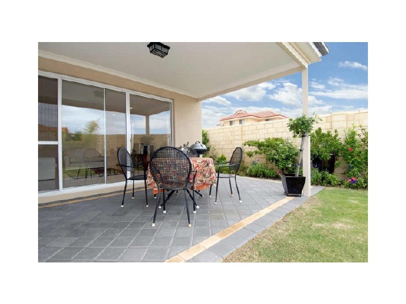 30 Stamford Crescent, Secret Harbour WA 6173