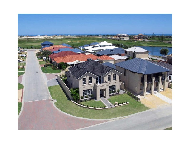 30 Stamford Crescent, Secret Harbour WA 6173