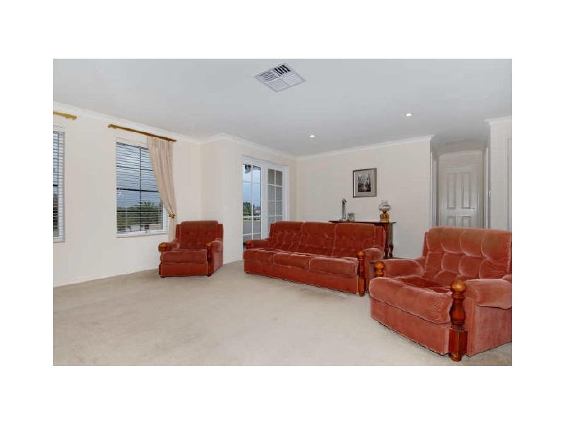 30 Stamford Crescent, Secret Harbour WA 6173