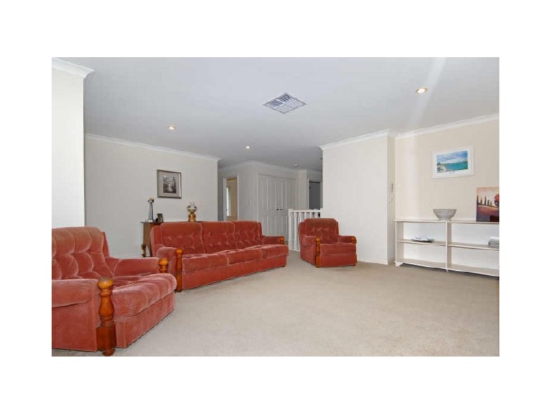 30 Stamford Crescent, Secret Harbour WA 6173