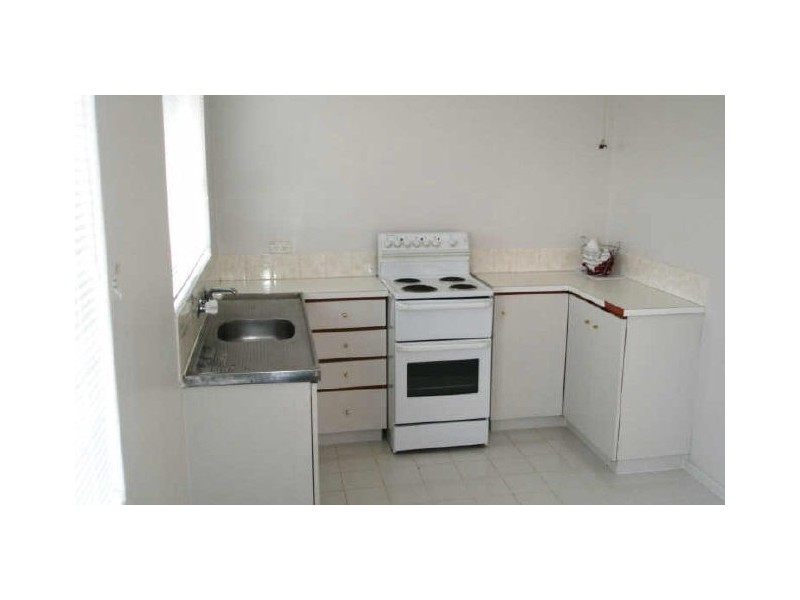 1A Biscayne Street, Safety Bay WA 6169