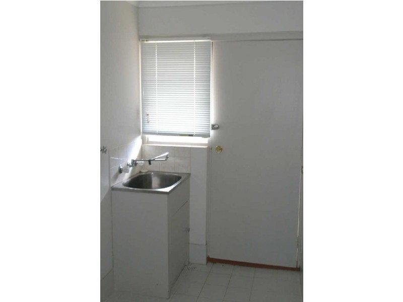 1A Biscayne Street, Safety Bay WA 6169