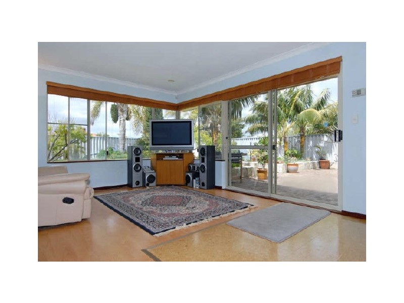 30 Discovery Cresent, Port Kennedy WA 6172