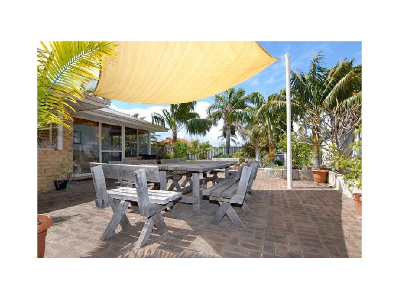 30 Discovery Cresent, Port Kennedy WA 6172