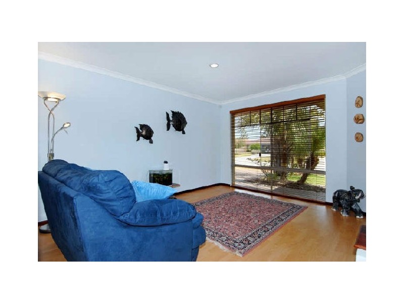 30 Discovery Cresent, Port Kennedy WA 6172