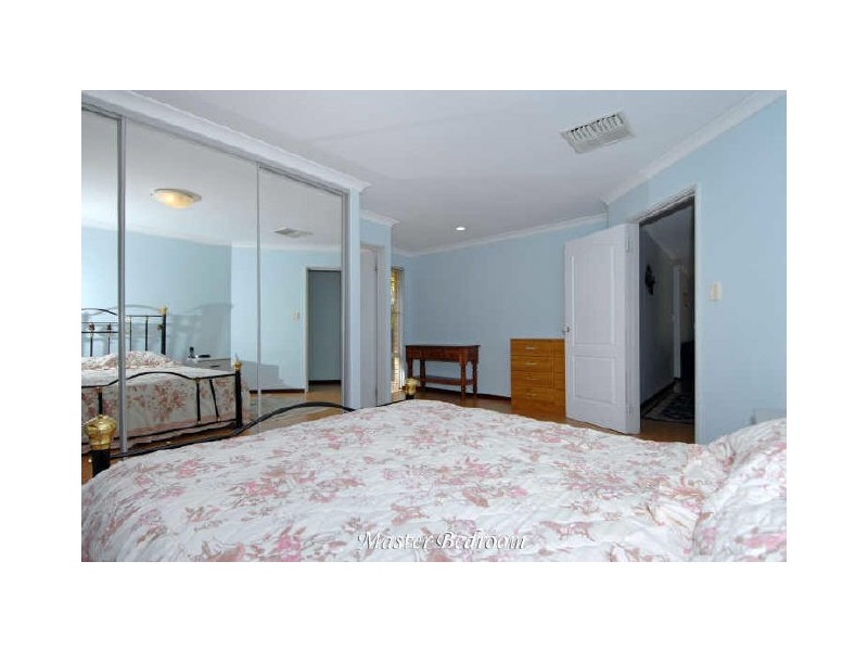 30 Discovery Cresent, Port Kennedy WA 6172