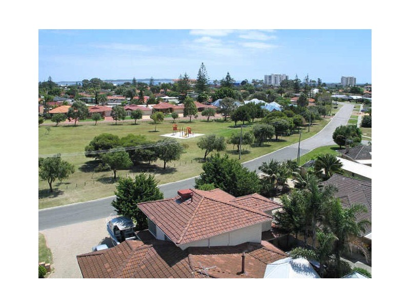 1/48 Houston Street, Rockingham WA 6168