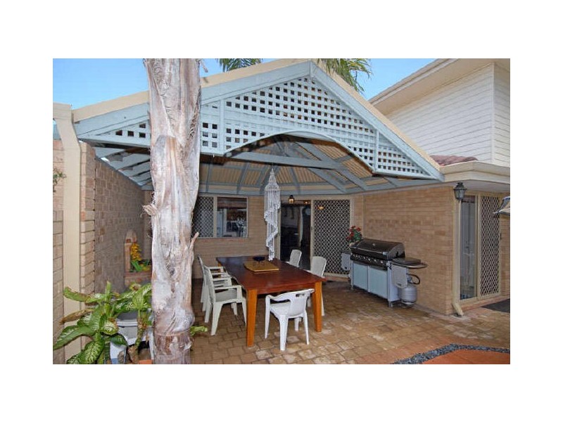 1/48 Houston Street, Rockingham WA 6168