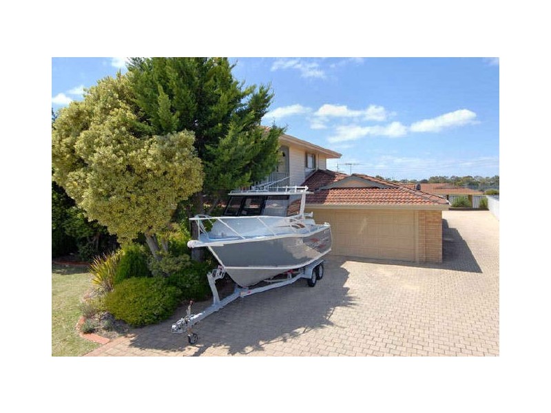 1/48 Houston Street, Rockingham WA 6168