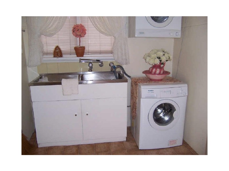 27 Parkin Street, Rockingham WA 6168