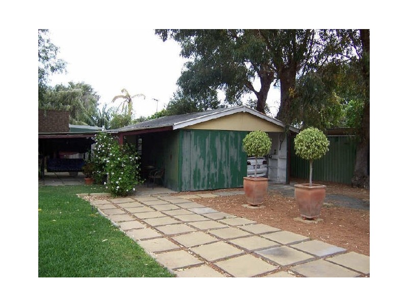 27 Parkin Street, Rockingham WA 6168