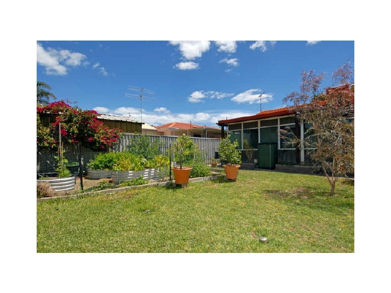 12 Auriga Close, Rockingham WA 6168