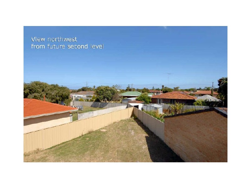 1C Biscayne Street, Safety Bay WA 6169