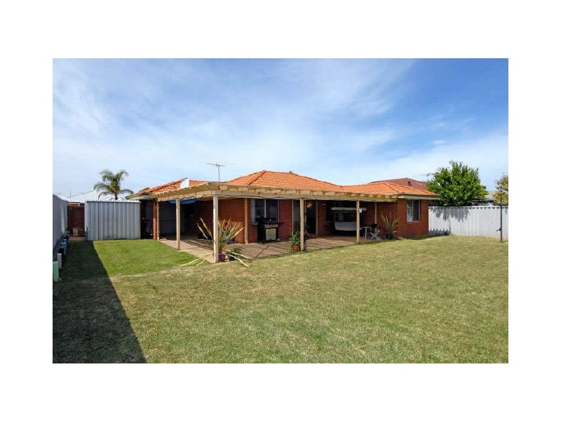 23 Eyre Street, Waikiki WA 6169