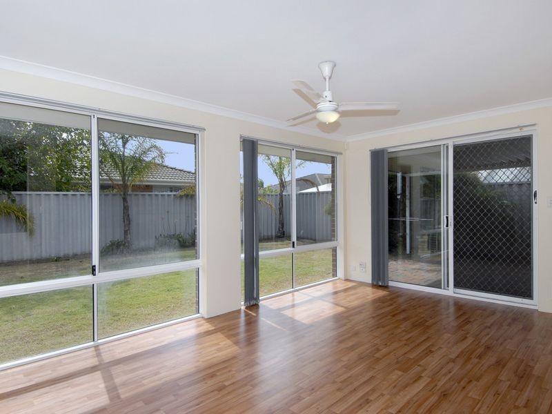 14 Menora Loop, Warnbro WA 6169
