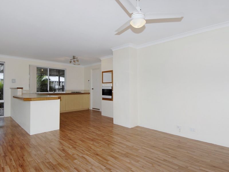 14 Menora Loop, Warnbro WA 6169