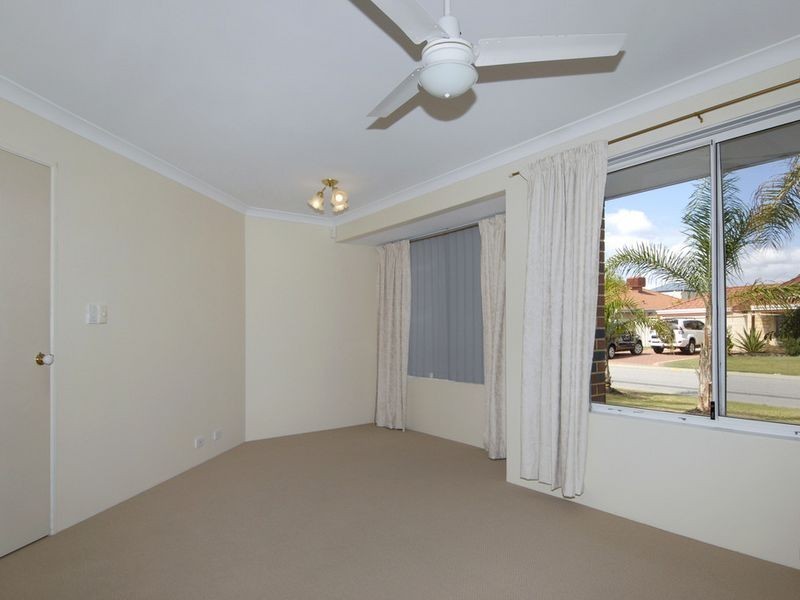 14 Menora Loop, Warnbro WA 6169