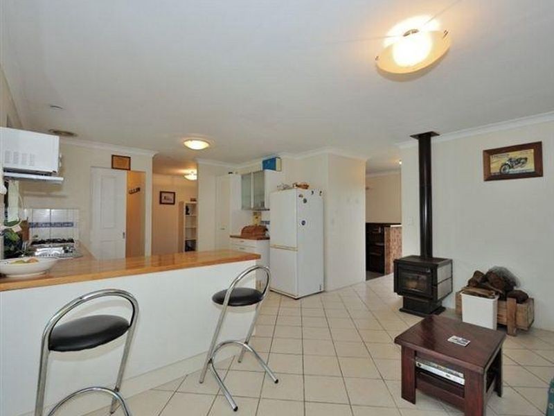 30 Grange Drive, Cooloongup WA 6168