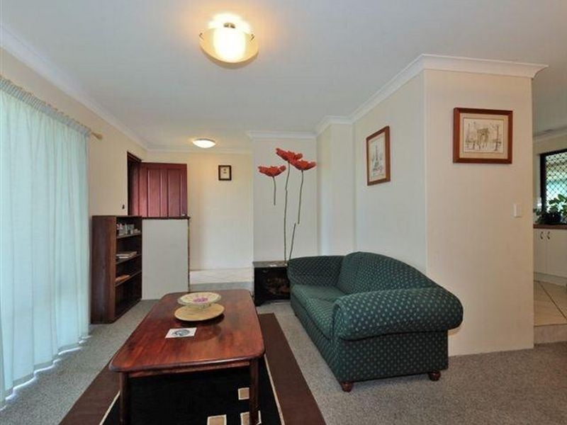 30 Grange Drive, Cooloongup WA 6168