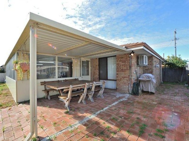 30 Grange Drive, Cooloongup WA 6168
