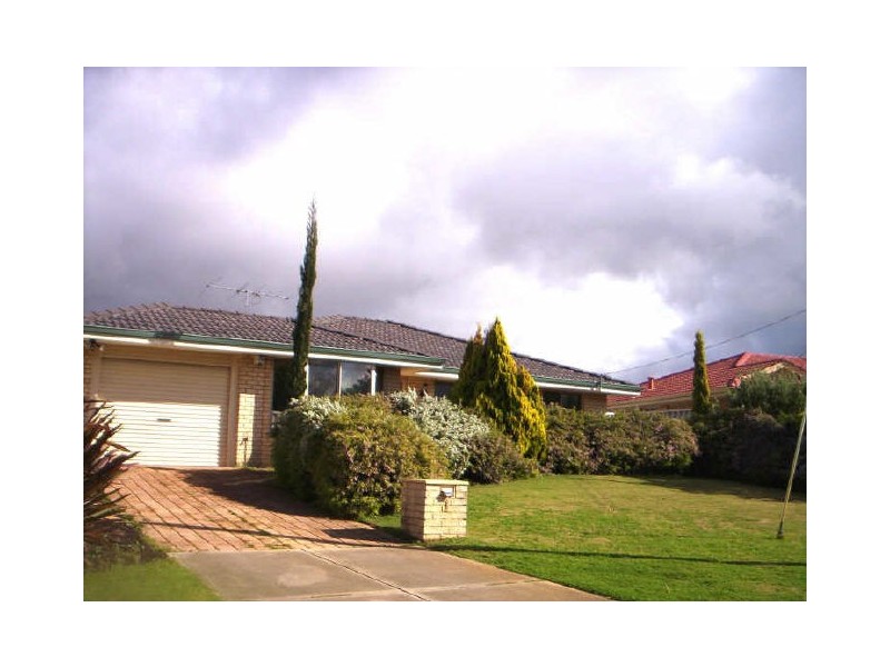 1 Helena Road, Cooloongup WA 6168
