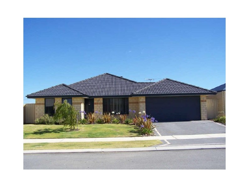 13 Mandalay Bend, Secret Harbour WA 6173