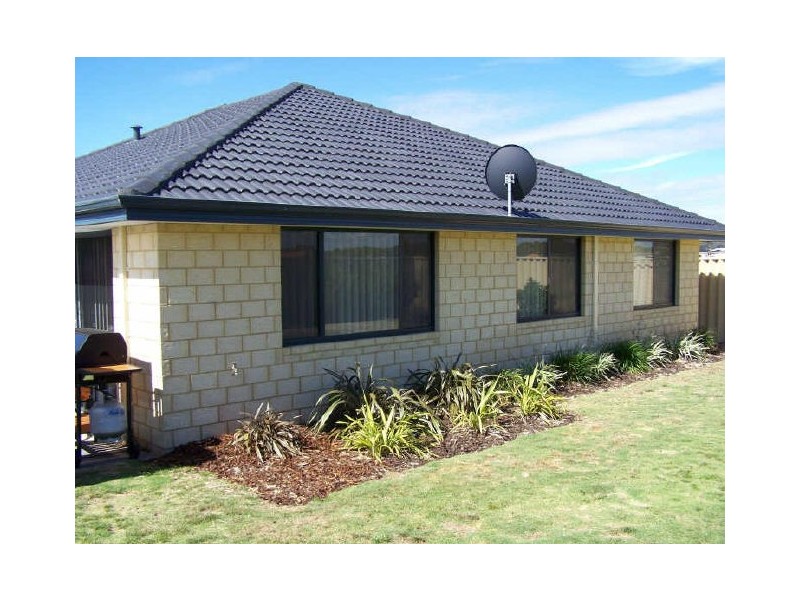 13 Mandalay Bend, Secret Harbour WA 6173