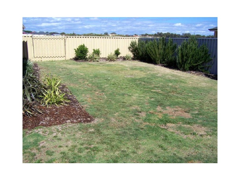 13 Mandalay Bend, Secret Harbour WA 6173