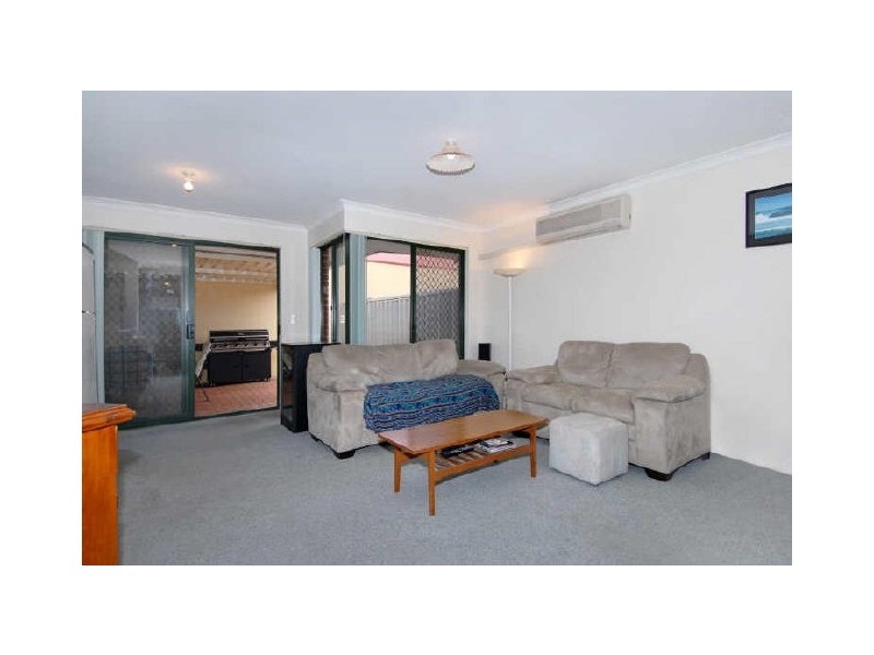8/6 Elanora Drive, Cooloongup WA 6168