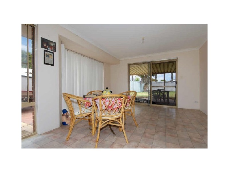 50 Jubilee Drive, Waikiki WA 6169