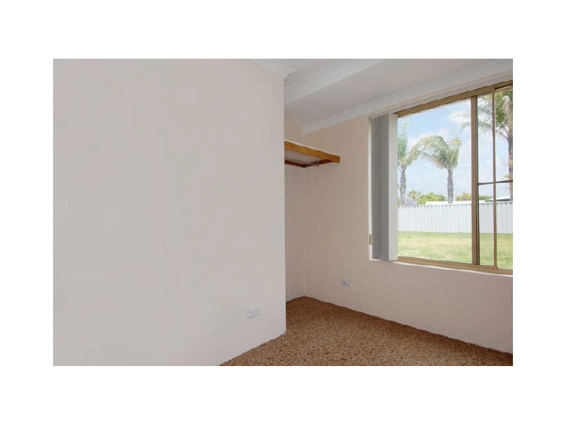 50 Jubilee Drive, Waikiki WA 6169