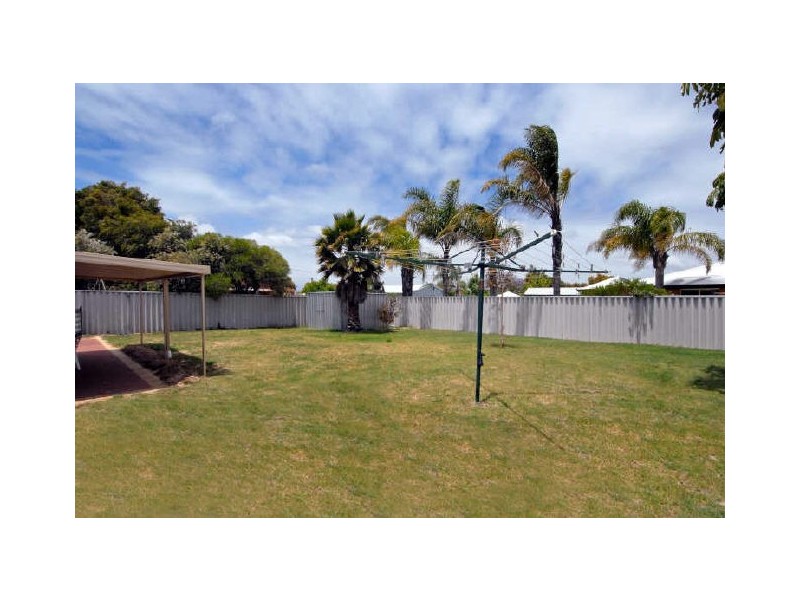 50 Jubilee Drive, Waikiki WA 6169