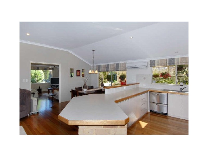 17 Morlaix Mews, Port Kennedy WA 6172
