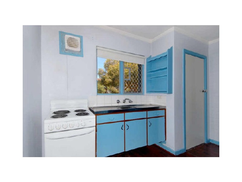 8/15 Corvus Place, Rockingham WA 6168