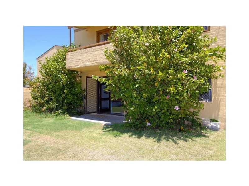 8/15 Corvus Place, Rockingham WA 6168