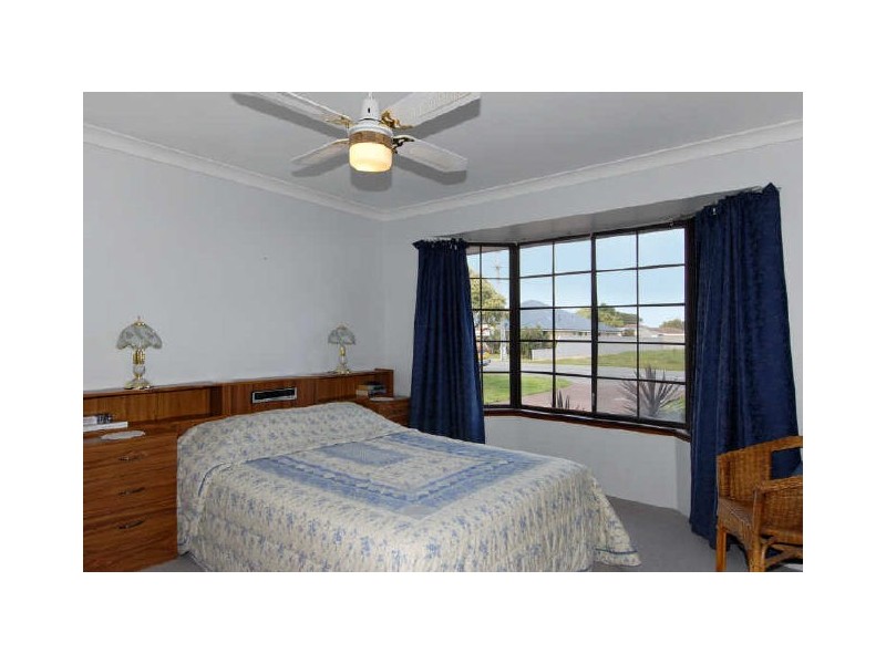 30 Malibu Road, Safety Bay WA 6169