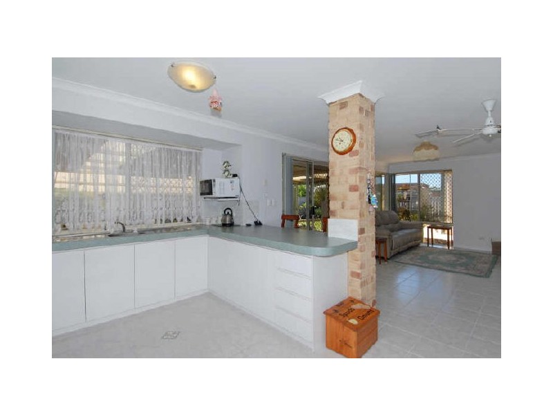 18 Skye Close, Warnbro WA 6169