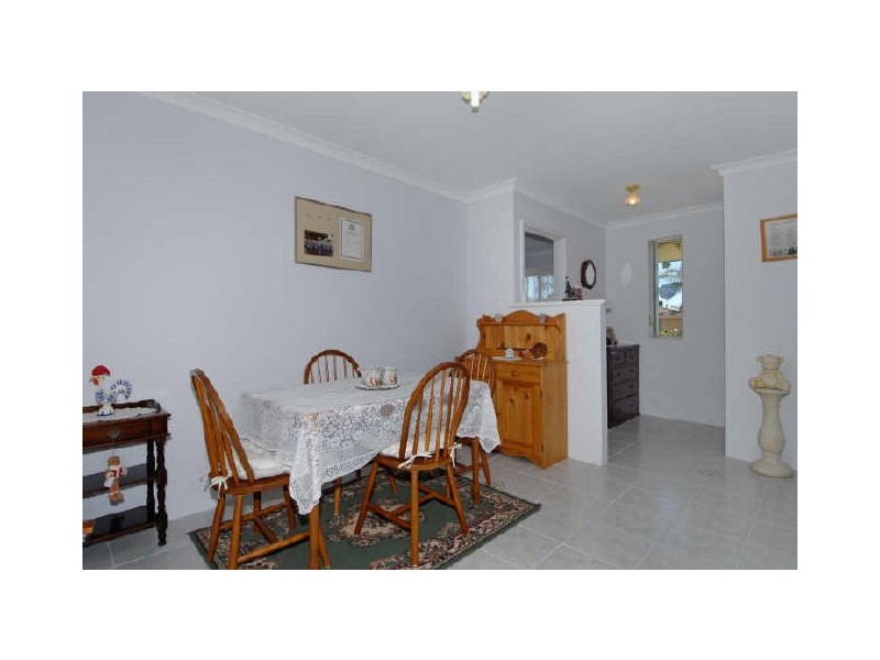 18 Skye Close, Warnbro WA 6169