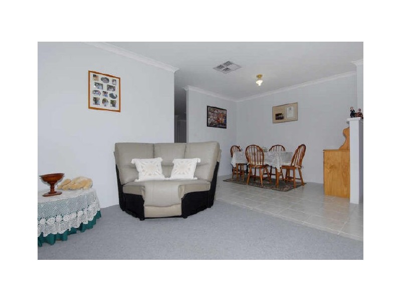 18 Skye Close, Warnbro WA 6169