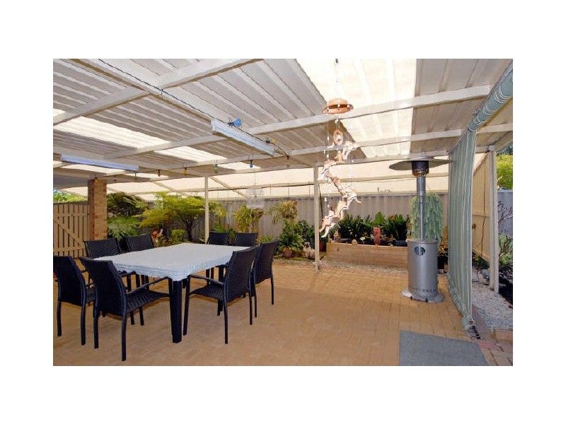 18 Skye Close, Warnbro WA 6169