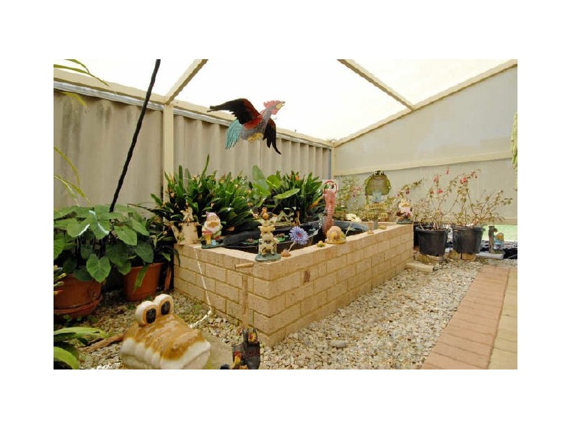 18 Skye Close, Warnbro WA 6169