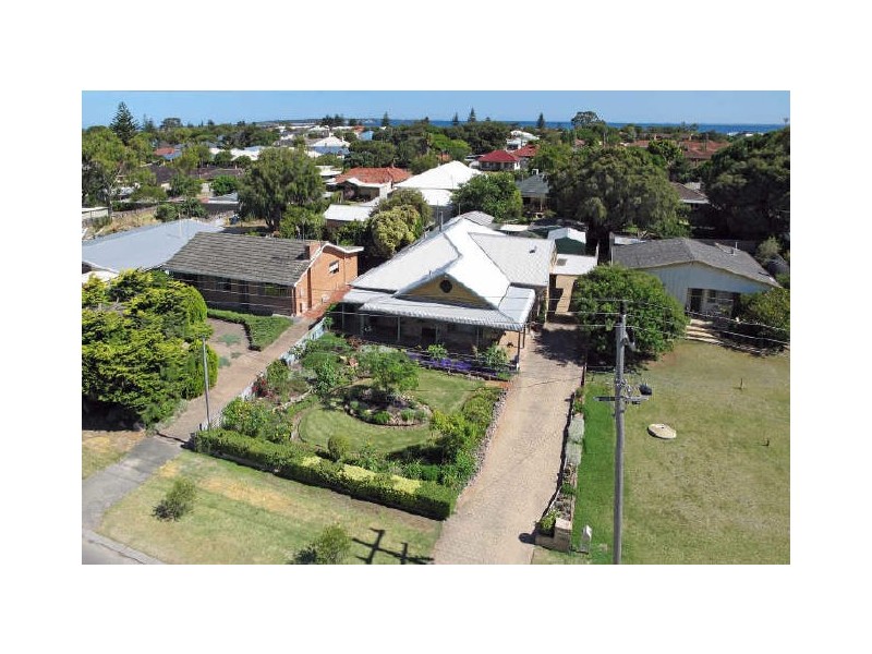 64 Lake Street, Rockingham WA 6168