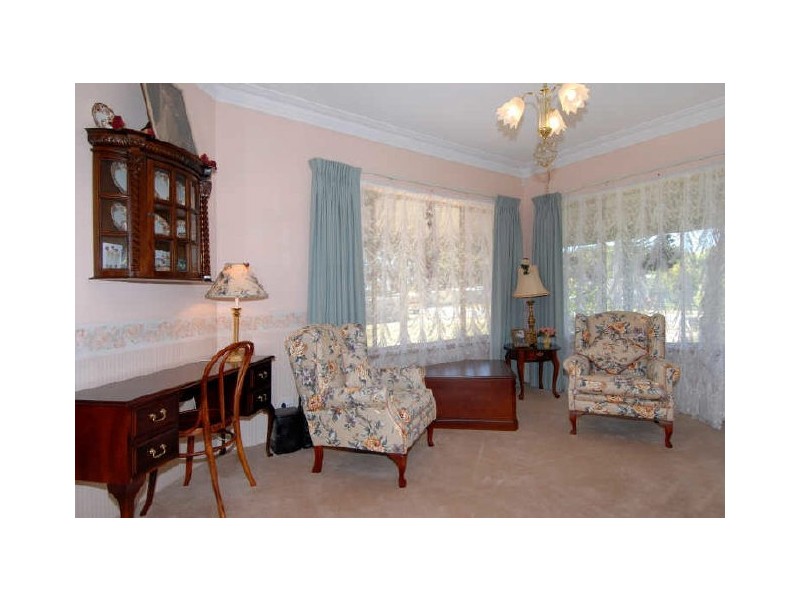 64 Lake Street, Rockingham WA 6168