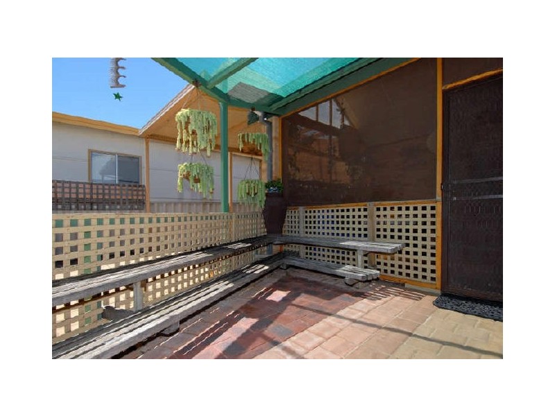 64 Lake Street, Rockingham WA 6168