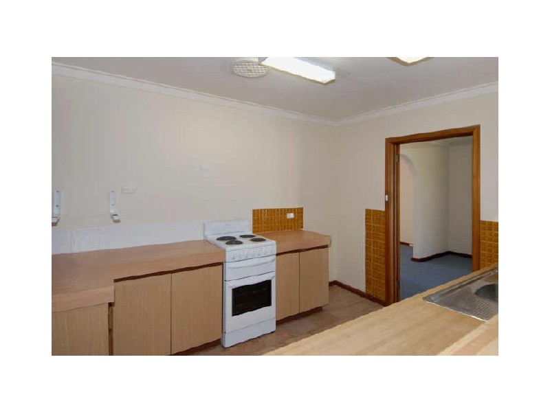 16 Bates Way, Warnbro WA 6169