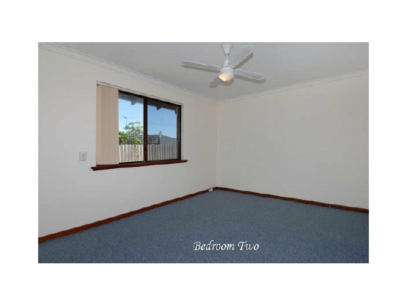 16 Bates Way, Warnbro WA 6169