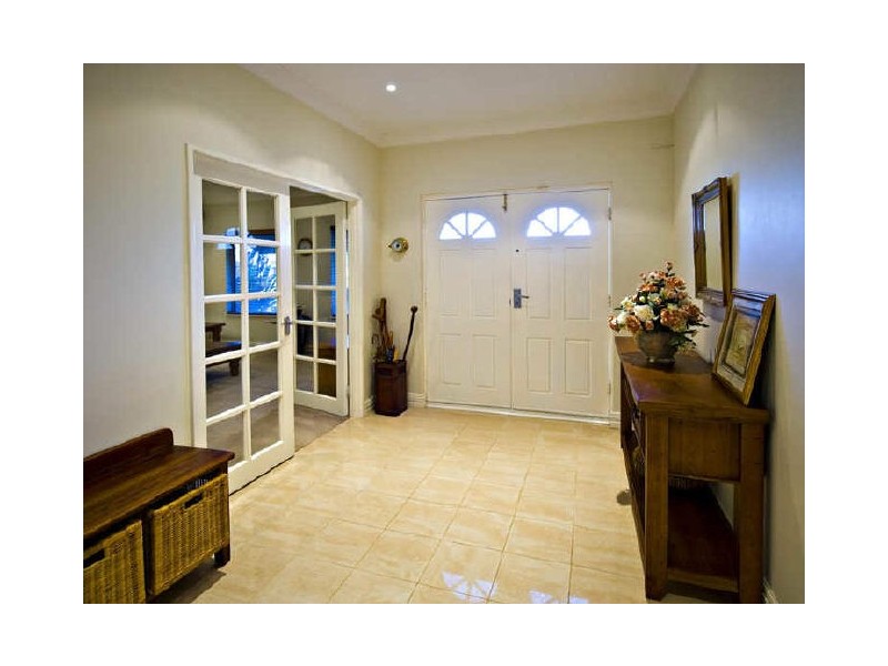 2 Knutsford Crescent, Port Kennedy WA 6172